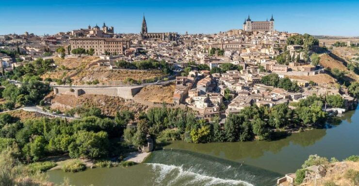 Toledo: Private Walking Tour With 7 Monument Tickets - Meeting Point Details