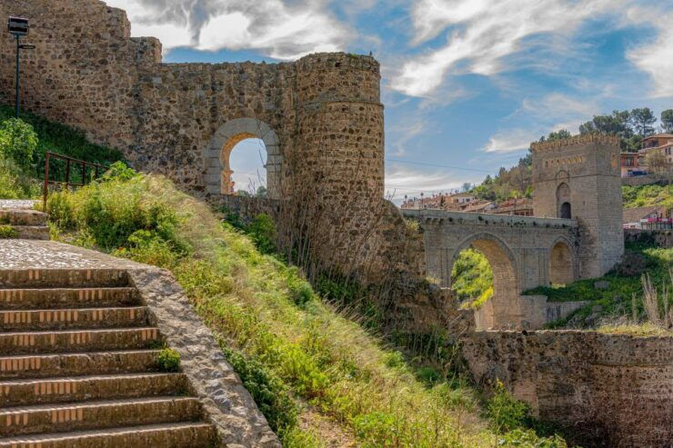 Toledo: Private Walking Tour With a Local Guide - Activity Details and Options