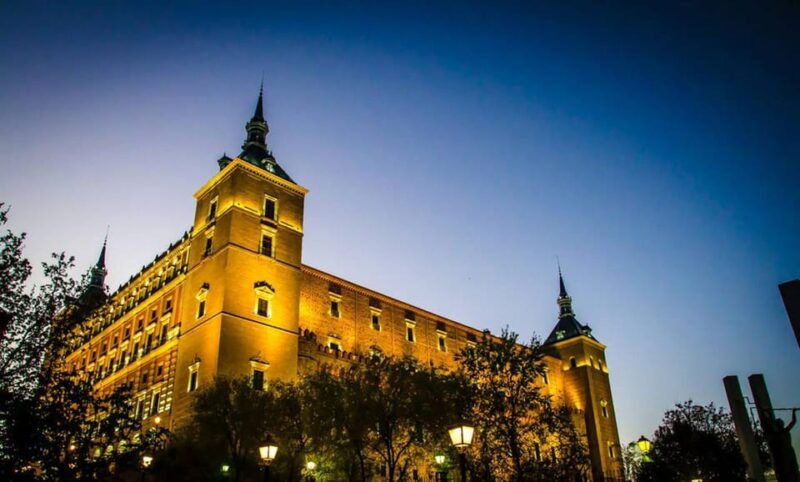 Toledo's Private Tour in Spanish - Highlights and Activities