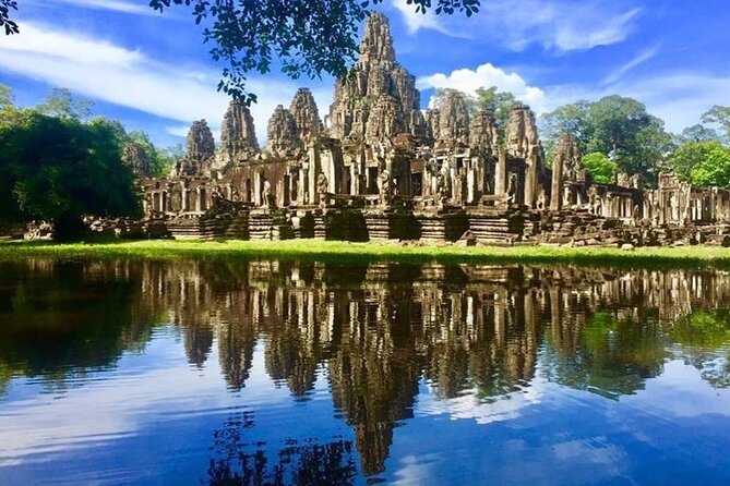 Tom Raiders Temple Tour for Families With Photographer - Photography Services Included