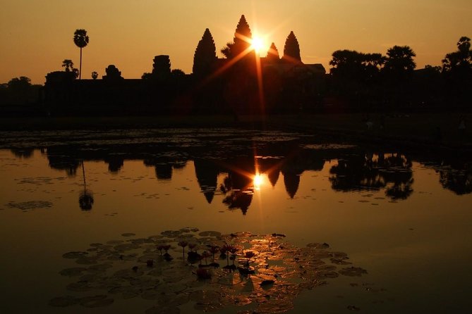 Tom Raiders Temple Tour for Families With Photographer - Pricing and Booking Information