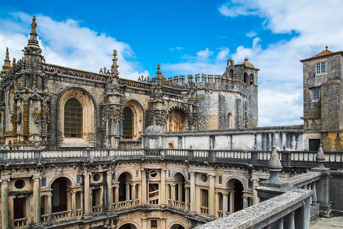 Tomar and Castle of Almourol Private Full-Day Tour From Lisbon - Historical Sites in Tomar