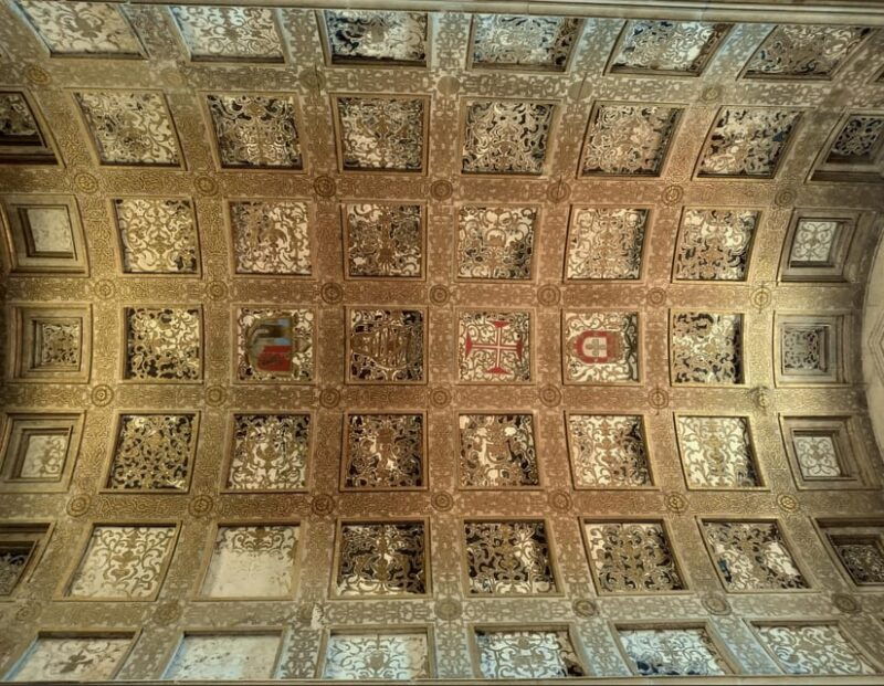 Tomar: Knight's Templar Castle and Convent of Christ Tour - The Experience for Different Travelers