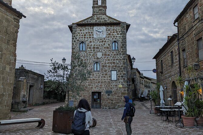 Tomb Hunting and Trekking Adventure in Sovana - Good To Know