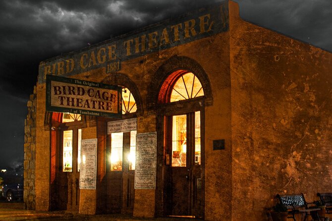 Tombstone Terrors: Ghosts and Gunslingers of the Wild West - Tales of the Wild West
