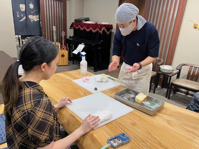 TOMODACHIYA-Wagashi confectionery making experience in Kumamoto - Seasonal sweets, shaped by hand