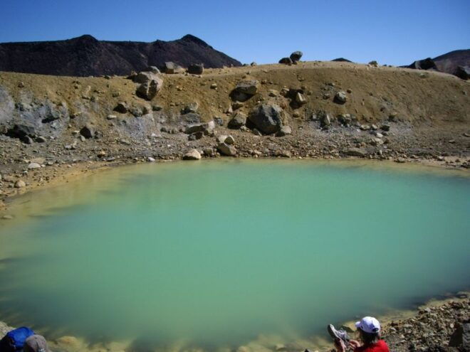 Tongariro Alpine Crossing: Hike Trail Roundtrip Shuttle - Full Description