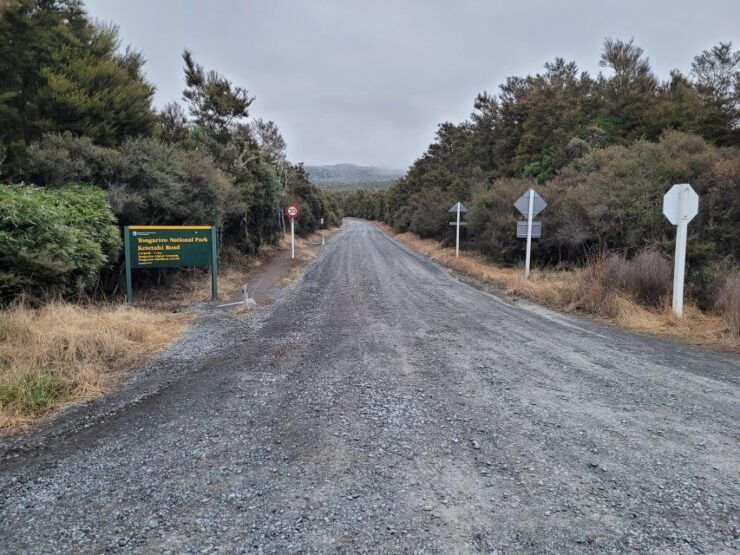 Tongariro Crossing: Ketetahi Park and Ride Shuttle to Start - Booking Details for Ketetahi Park and Ride Shuttle