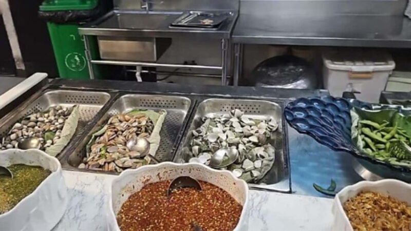 Tonle Bassac II Restaurant Buffet in Phnom Penh, Cambodia - Good To Know