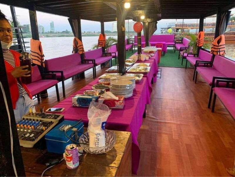 Tonle Sap Cruise & land Tour between Phnom Penh & Siem Reap - The Itinerary and What to Expect