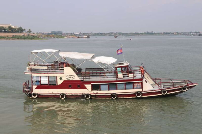 Tonle Sap Cruise & land Tour between Phnom Penh & Siem Reap - Practical Considerations and Value