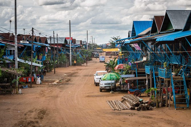 Tonle Sap Lake - Kampong Khleang Private Day Tour With Lunch From Siem Reap - Lunch and Refreshments