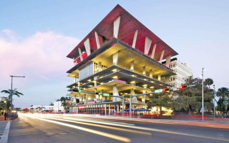 Top 10 South Beach Highlights Tour - Lincoln Road & Espanola - Tour Overview