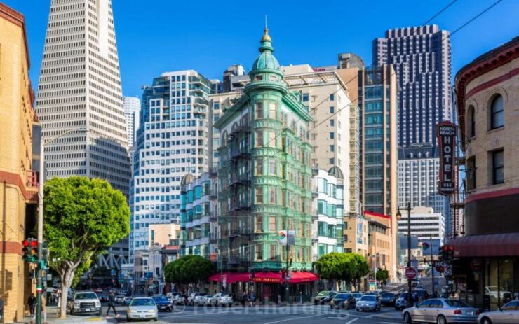 Top 10 Streets of SF, Chinatown & North Beach Highlights - Columbus Avenue
