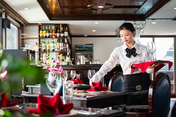 Top-Rated 5-Star Cruise Halong, Lan Ha Bay  2D1N Tour from Hanoi - What Sets This Cruise Apart?