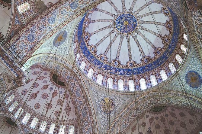 Top Sites of Istanbul: Half Day Small-Group Tour - Positive Reviews About the Tour Guide