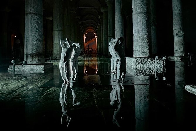 Topkapi Palace & Harem, Basilica Cistern, the Grand Bazaar Tour - Tour Overview