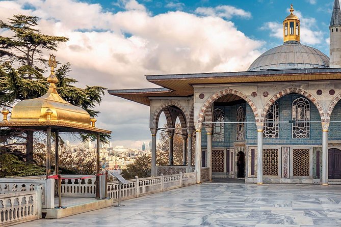 Topkapi Palace & Harem Tour With Historian Guide - Ticket Information and Fast-track Entry