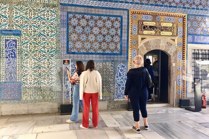 Topkapi Palace With Harem and Blue Mosque Guided Tour - Convenience and Crowd Management