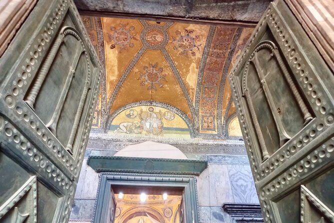 Topkapi Palace With Harem and Blue Mosque Guided Tour - Common Questions