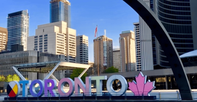 Toronto: 2-Hour Guided City Tour by Bus - Transportation and Comfort