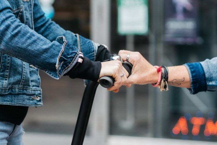 Toronto: 30-Minute Distillery District Segway Tour - Tour Duration and Language