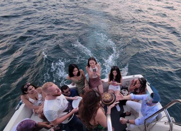 Toronto: Activa Yacht Charter - Experience Highlights