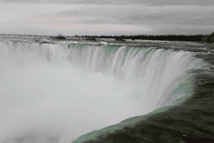 Toronto and Niagara Falls: Full-Day City and Nature Tour - Highlights of Toronto