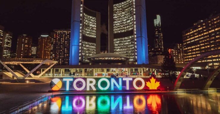 Toronto: Best of Toronto and Waterfront Self-Guided Tour - Self-Guided Routes and Attractions