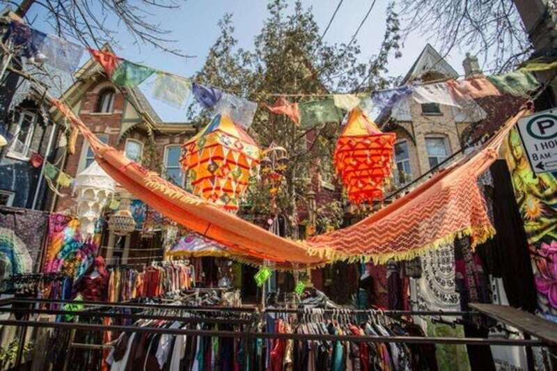 Toronto: Guided Walking Tour of Must-See Attractions - FAQ