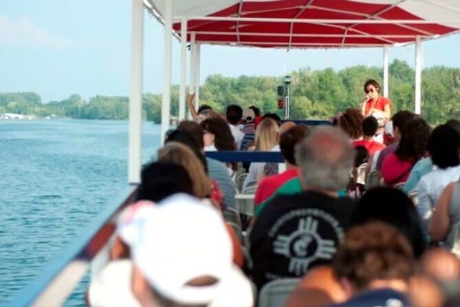 Toronto Hop-On Hop-Off Bus Tour with Scenic Boat Cruise - Navigating the Experience: What to Expect  