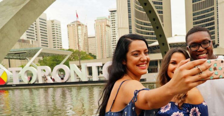 Toronto: Luxury Small Group City Tour - Inclusions and Features