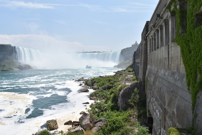 Toronto: Niagara Falls Day Tour With Boat and Behind the Falls - Negative Experiences