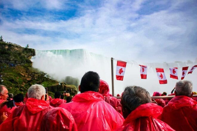 Toronto: Niagara Falls Day Tour With Optional Boat Cruise - Transportation and Guide