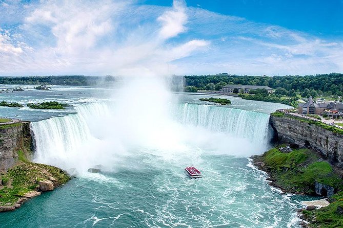 Toronto, Niagara Falls & Thousand Islands 3–DAY Trip - Day 1: Scenic St Lawrence River Cruise