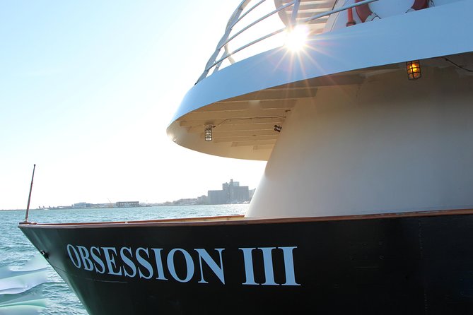 Toronto Obsession III Brunch Cruise - Cruise Experience