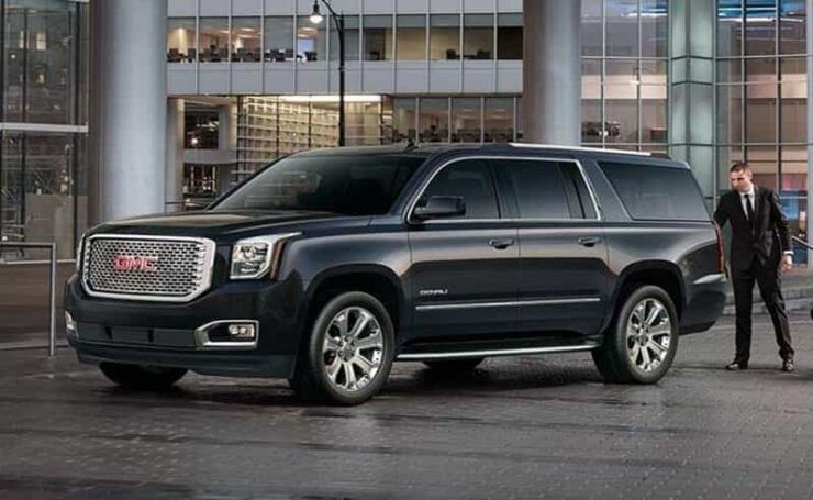 Toronto: Pearson Airport to Blue Mountain Resort Transfer - Vehicle and Experience