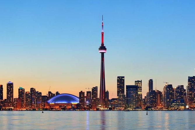 Toronto Pearson International Airport Private Transfers - Weather and Minimum Travelers