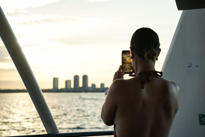 Toronto Premier Dinner Cruise on Odyssey in Toronto Harbour - Final Thoughts