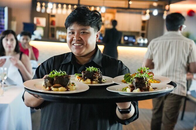 Toronto Premier Lunch Cruise on Odyssey in Toronto Harbour - Good To Know