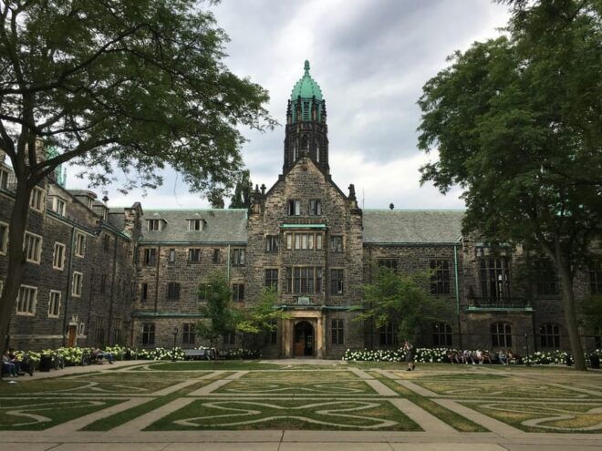 Toronto: Private Small Group City Tour With Local Guide - Customer Reviews