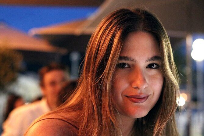 Toronto Private Social Media Photoshoot Experience - Exploring the Details of the Toronto Photoshoot