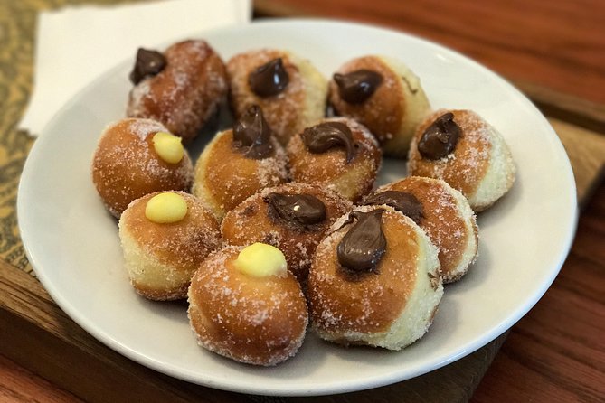 Toronto Queen West Pastry Crawl - Overview of Torontos Queen West Neighborhood