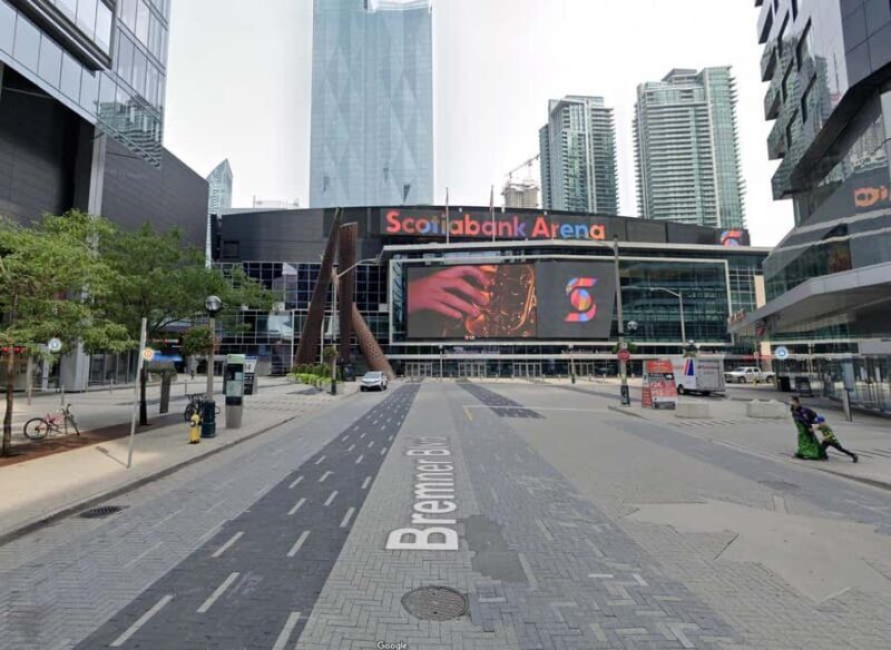 Toronto to Niagara Falls: 4 or more guests Private VIP Tour - The Main Event: Niagara Falls