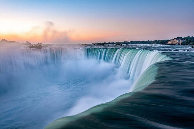 Toronto to Niagara Falls In-Depth Small Group Tour w/Boat Option - Who Is This Tour Perfect For?