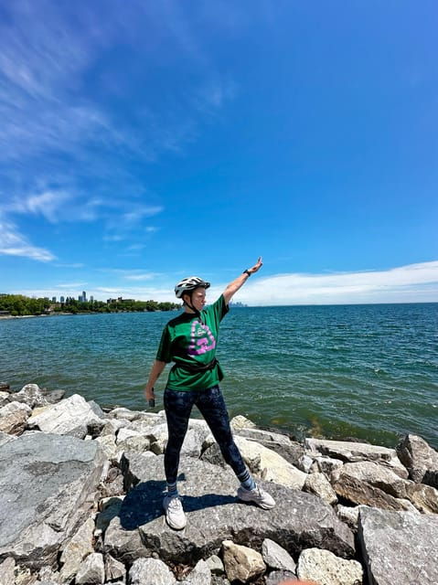 Torontos Scenic Bicycle Adventure - Bike Tour of CN Tower