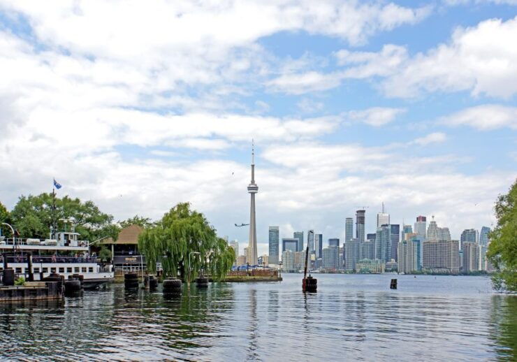 Toronto's Waterfront: Smartphone Audio Walking Tour - Experience Highlights