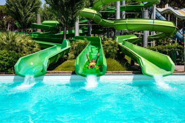 Torre Del Greco: Valley of the Bear Waterpark Entry Ticket - Free Access for Certain Visitors