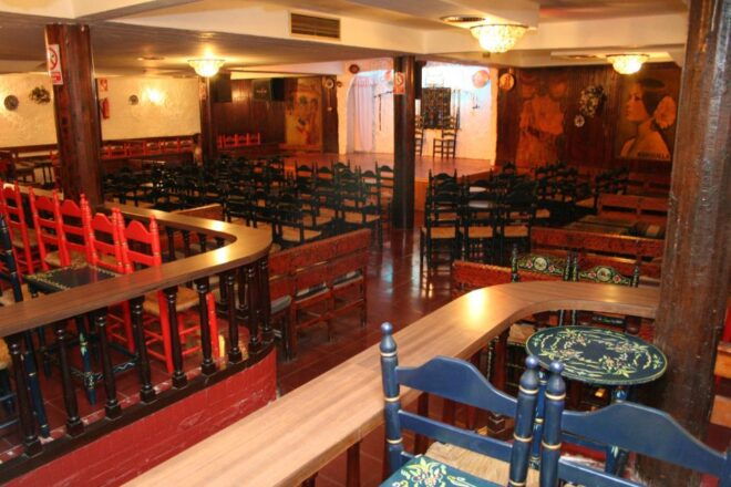 Torremolinos: Flamenco Show With Drinks - Inclusions