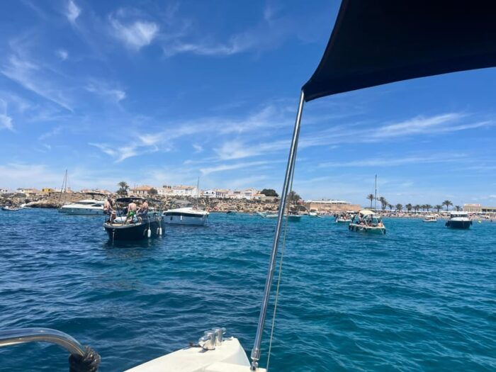 Torrevieja: Guided Tour on Board a Private Boat. - Customer Testimonials and Ratings